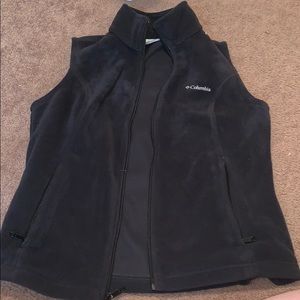 Columbia vest